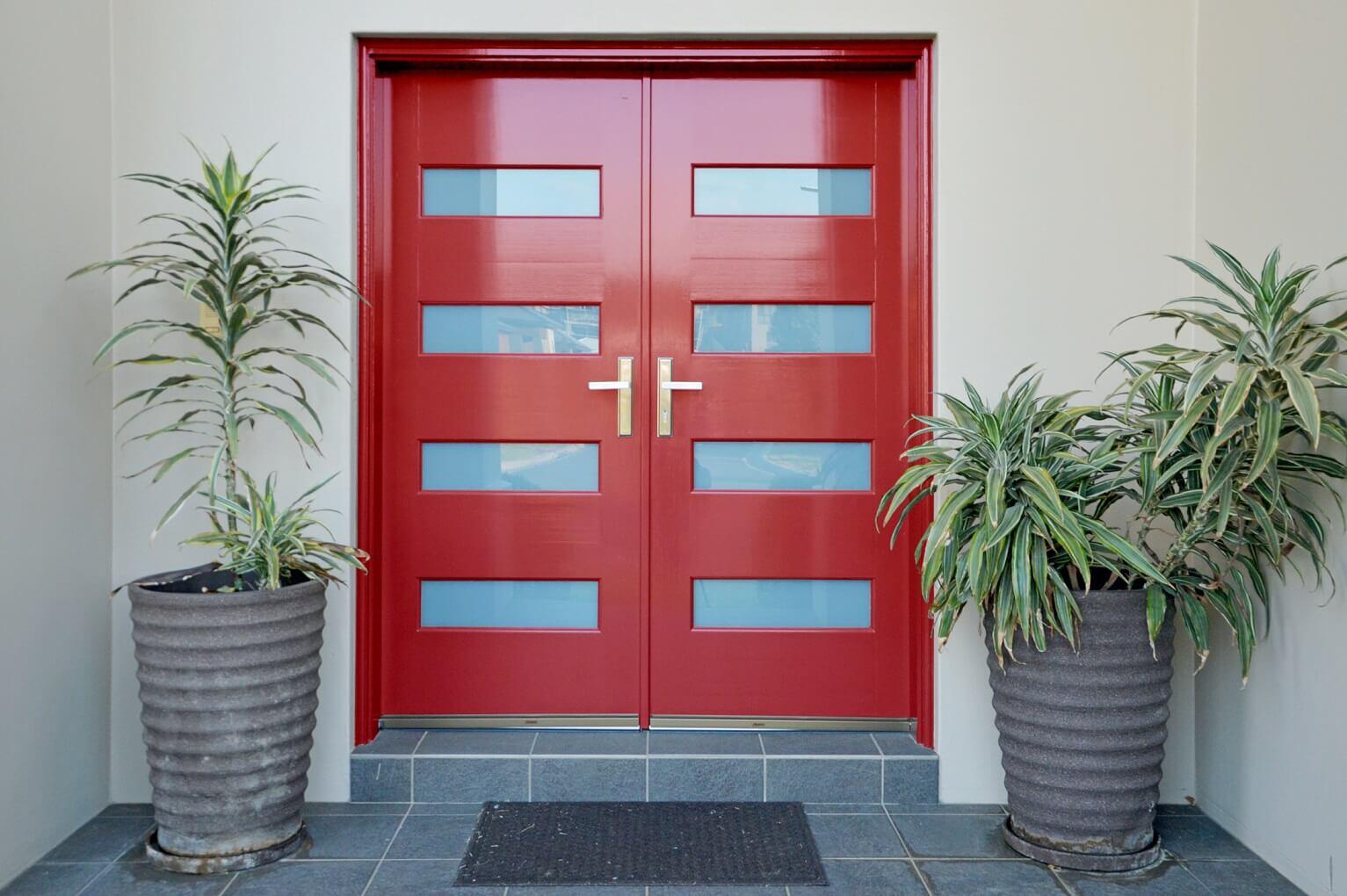 What's a Red Door's Meaning? Symbolism of Red-Door Houses